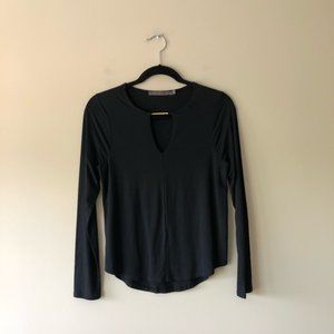 Feel the Piece black long sleeve top